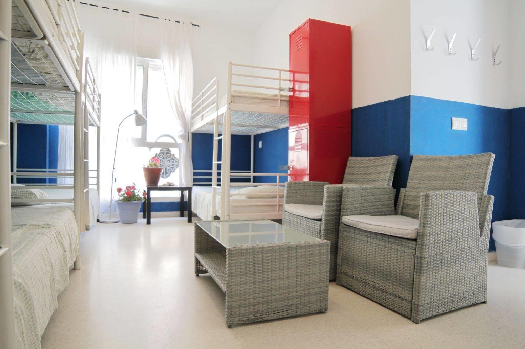 Cadiz Inn Backpackers Dış mekan fotoğraf